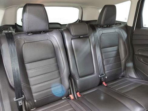 Used 2017 Ford Escape Titanium image 12