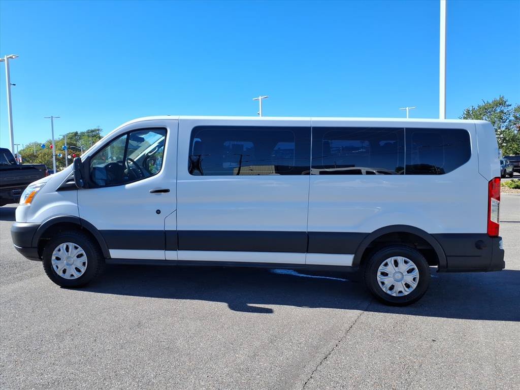 Used 2017 Ford Transit 350 XLT RWD image 2