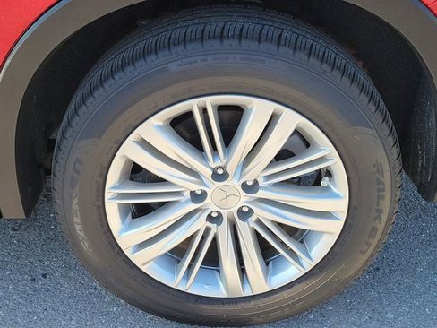 Used 2024 Mitsubishi Outlander ES image 11