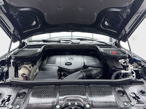 Used 2025 Mercedes-Benz GLE 350 4MATIC image 11