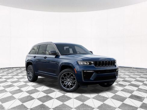 New 2026 Jeep Grand Cherokee Summit AWD/4WD image 7