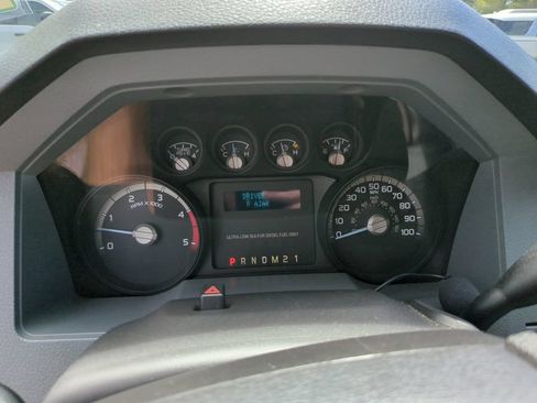 Used 2011 Ford F350 XLT w/ XLT Interior Pkg AWD/4WD image 28