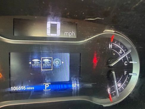 Used 2017 Honda Pilot Touring image 14