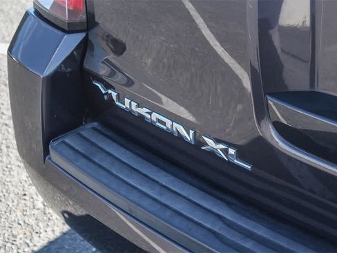 Used 2015 GMC Yukon XL SLE w/ Convenience Package image 9