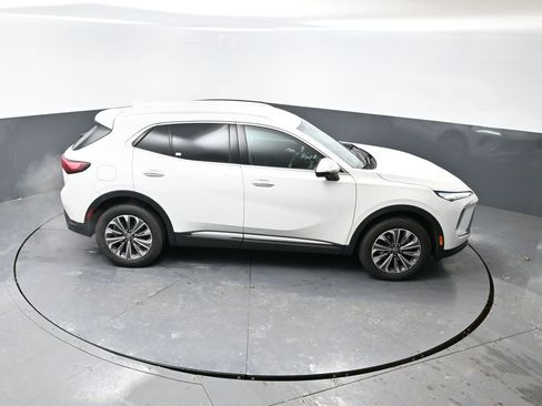 Used 2024 Buick Envision Preferred image 15