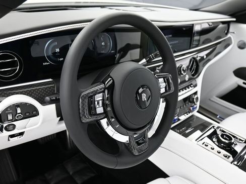 New 2027 Rolls-Royce Ghost Black Badge AWD/4WD image 17