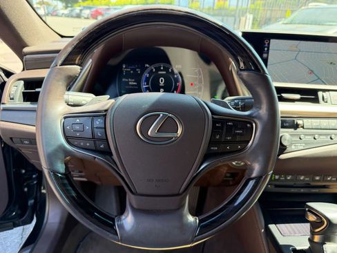 Used 2019 Lexus ES 350 w/ Accessory Package 2 FWD image 40