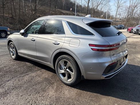 New 2026 Genesis GV70 2.5T Advanced image 3