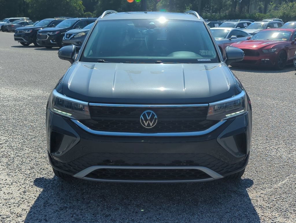Certified 2023 Volkswagen Taos SE w/ Panoramic Sunroof Package FWD image 10