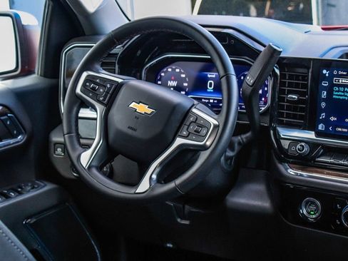 Used 2024 Chevrolet Silverado 1500 LT AWD/4WD image 24