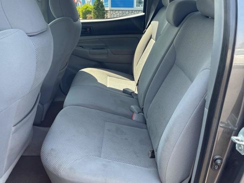 Used 2011 Toyota Tacoma 4x4 Double Cab w/ TRD Off-Road Pkg image 11