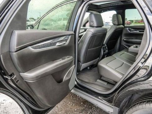Used 2022 Cadillac XT5 Premium Luxury FWD image 7
