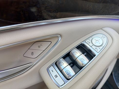 Used 2015 Mercedes-Benz S 550 4MATIC Sedan image 15