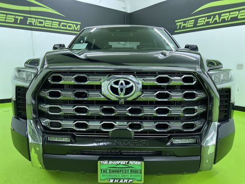 Used 2024 Toyota Tundra Platinum AWD/4WD image 3