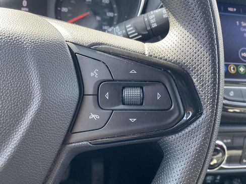 Used 2023 Chevrolet TrailBlazer LT w/ Convenience Package image 19