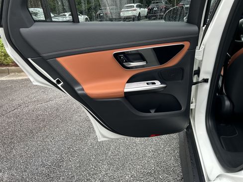 Certified 2024 Mercedes-Benz GLC 300 image 39