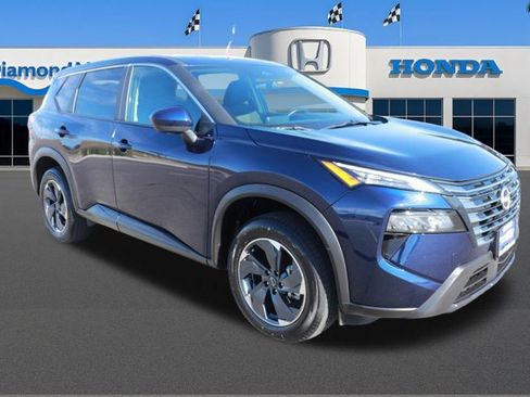 Used 2025 Nissan Rogue SV image 1