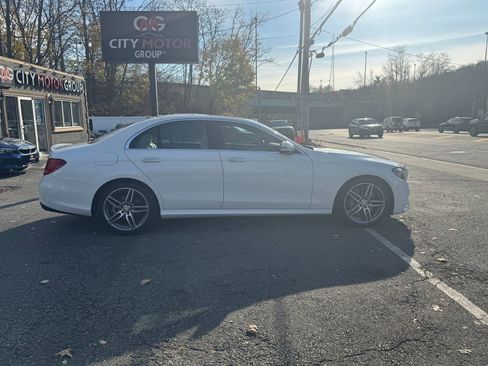 Used 2017 Mercedes-Benz E 300 4MATIC image 8