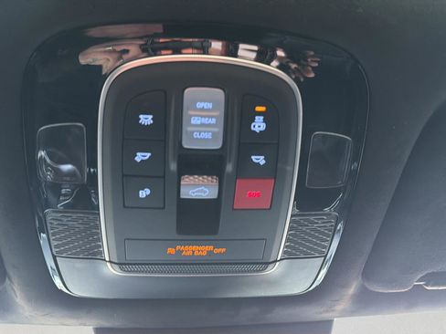 Used 2024 Hyundai Palisade Calligraphy image 23