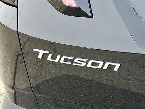 Certified 2023 Hyundai Tucson Limited AWD/4WD image 45