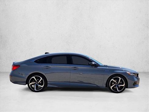 Used 2022 Honda Accord Sport image 4