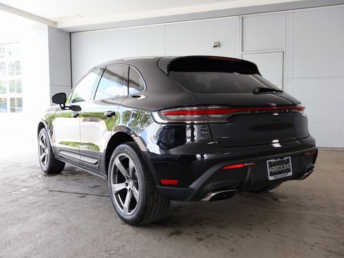 New 2025 Porsche Macan image 3