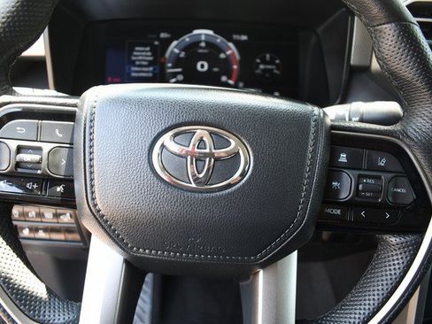 Used 2024 Toyota Tundra Limited AWD/4WD image 30