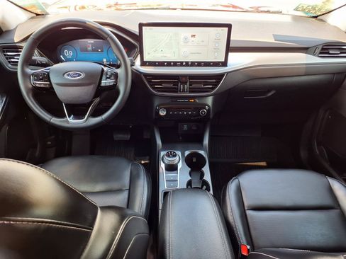 Used 2023 Ford Escape Platinum AWD/4WD image 10