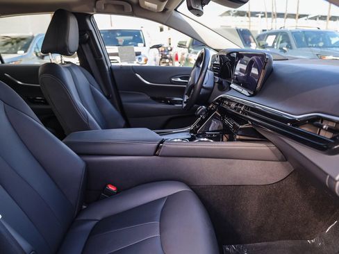 Certified 2023 Toyota Mirai w/ Advanced Technology Package RWD image 17