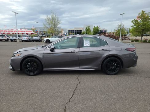 Used 2023 Toyota Camry SE w/ Cold Weather Package image 11