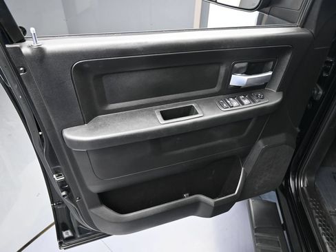 Used 2019 RAM 3500 Tradesman RWD image 15