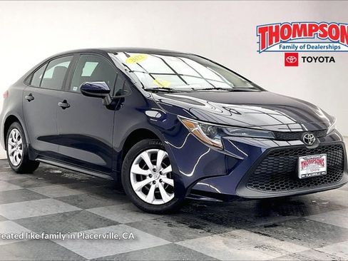Used 2022 Toyota Corolla LE image 1
