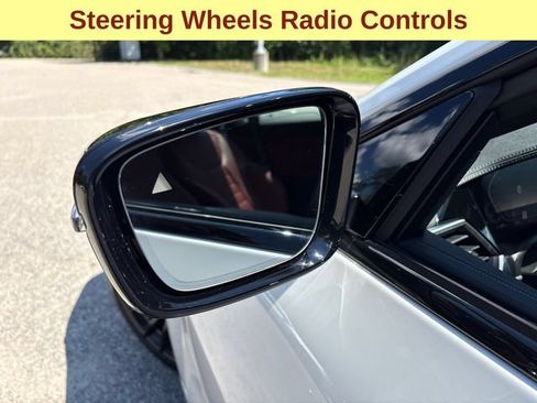 Used 2023 BMW 430i Convertible w/ M Sport Package RWD image 7