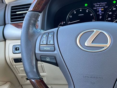 Used 2016 Lexus LS 460 460 image 18