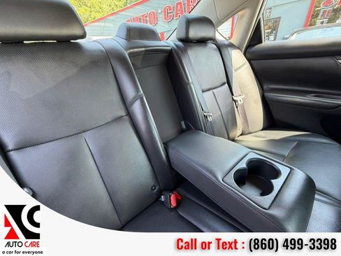 Used 2015 Nissan Altima 2.5 SL w/ Technology Package FWD image 11