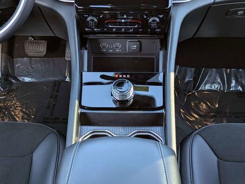 New 2025 Jeep Grand Cherokee L Altitude image 21