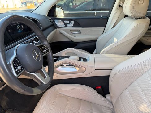 Used 2020 Mercedes-Benz GLS 450 4MATIC image 10