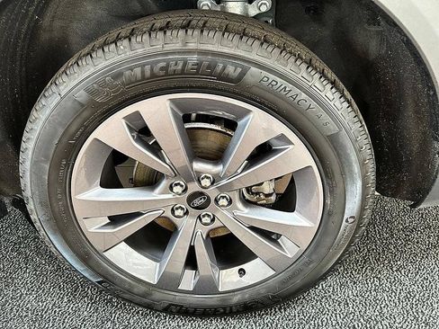 Used 2023 Ford Explorer XLT w/ Equipment Group 202A AWD/4WD image 35