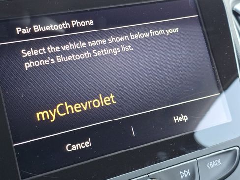 Used 2025 Chevrolet Malibu LT image 4