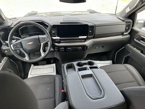 Certified 2025 Chevrolet Silverado 2500 LT w/ Convenience Package AWD/4WD image 19