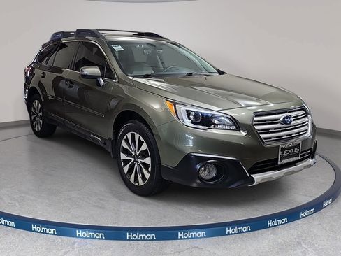 Used 2017 Subaru Outback 2.5i Limited AWD/4WD image 4