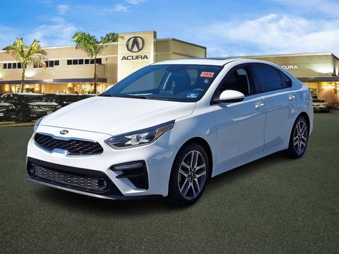 Used 2019 Kia Forte S w/ S Premium Package FWD image 3