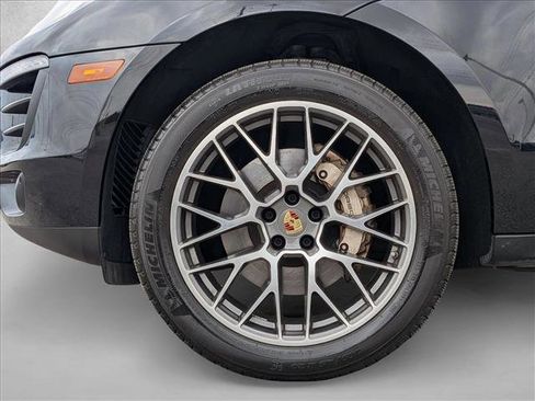 Used 2016 Porsche Macan S image 24