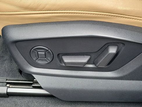 Used 2021 Audi Q8 Premium Plus w/ Premium Plus Package image 22