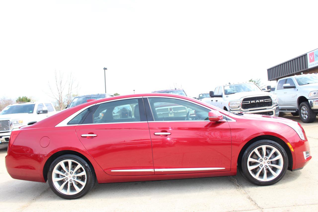 Used 2015 Cadillac XTS Luxury w/ Driver Awareness Package AWD/4WD image 8