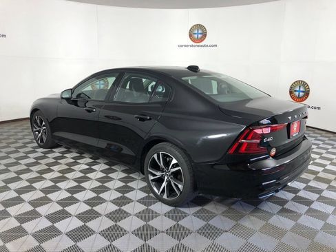Used 2023 Volvo S60 B5 Core AWD/4WD image 18