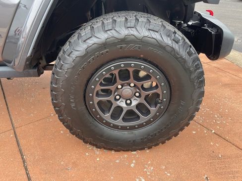 Used 2021 Jeep Wrangler Unlimited Rubicon w/ Xtreme Recon 35" Tire Package image 28