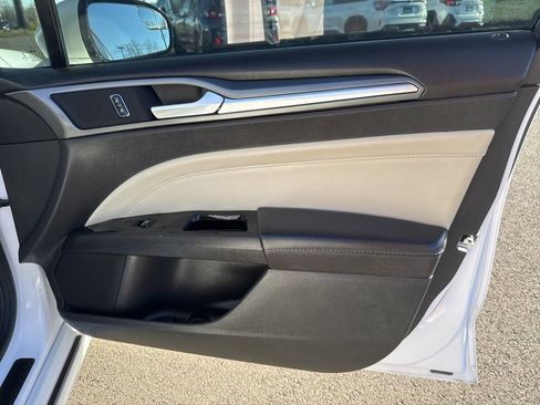 Used 2015 Ford Fusion Titanium image 26