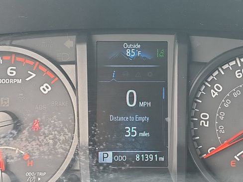 Certified 2022 Toyota Tacoma SR w/ SR Convenience Package RWD image 20