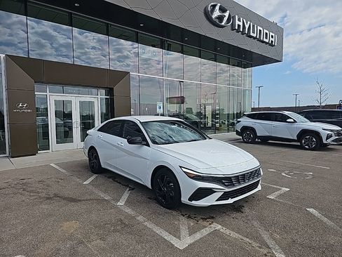 New 2026 Hyundai Elantra Sport FWD image 7
